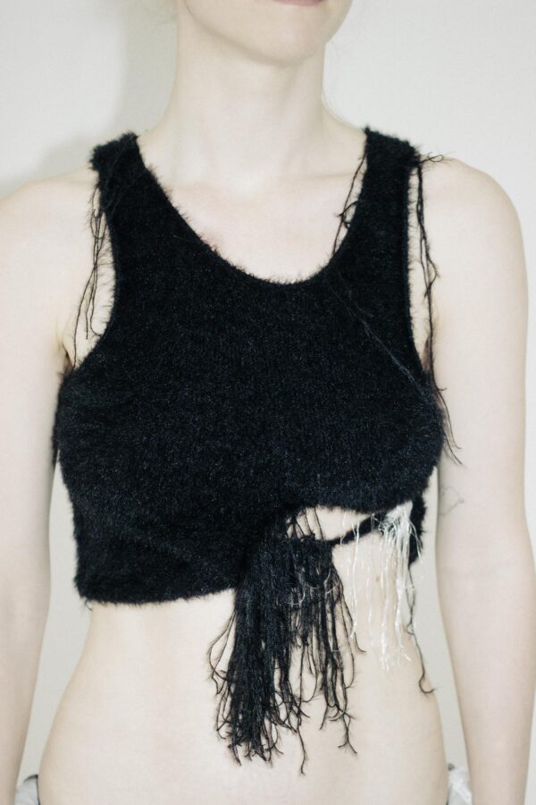 Mucra black