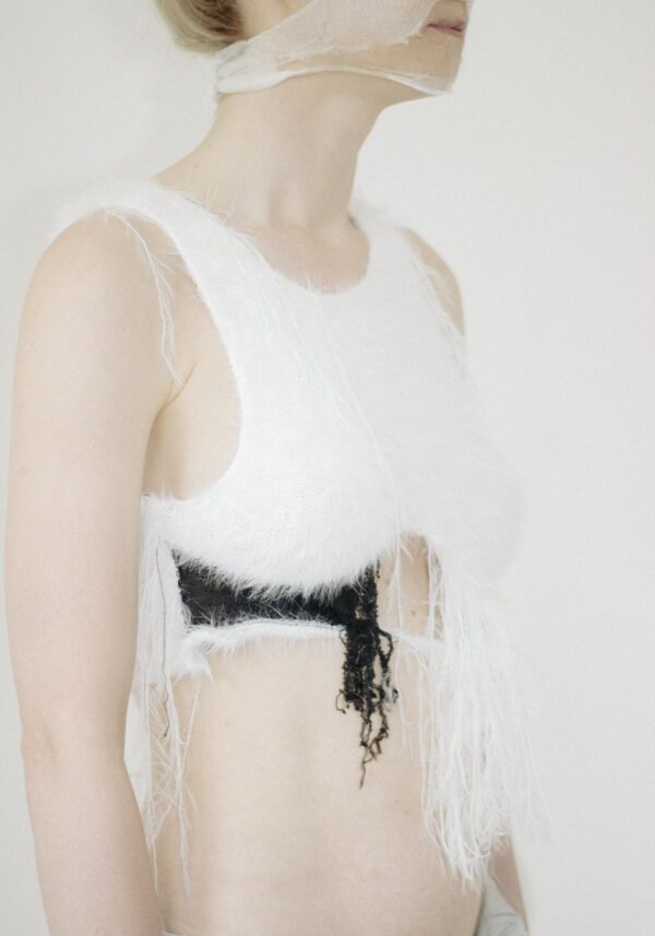 Mucra white - Image 2